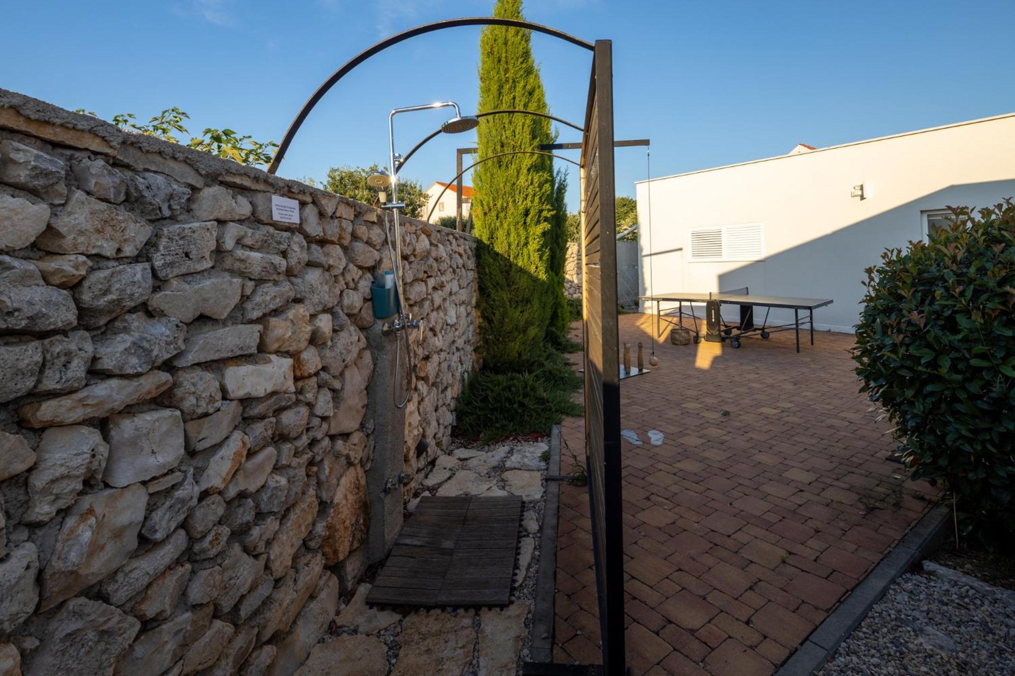 Vila Gallo Galovac  Exteriör bild